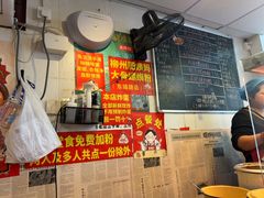 -柳州肥姨妈大骨螺蛳粉(东靖路店)