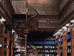 -武汉大学图书馆·文理学部总馆