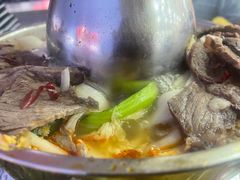 -撒拉人家.酸菜牦牛肉火锅