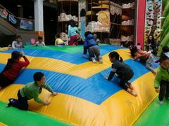 -蒙特利亲子乐园