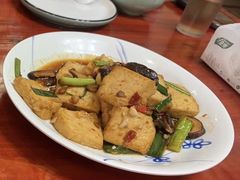 家常豆腐-芦茨金富饭庄·25年老字号·专做稻草鸡