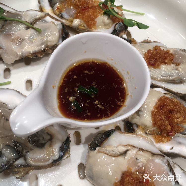 非常勤快。一次满意的就餐