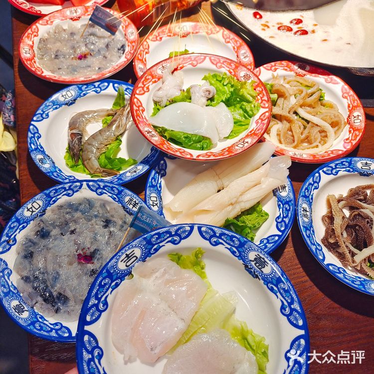 吃郝阿娘鲜切牛肉自助火锅!好city啊~