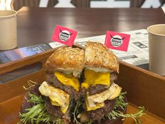 双层西部牛肉汉堡-汉堡双倍·喜鹊堡
