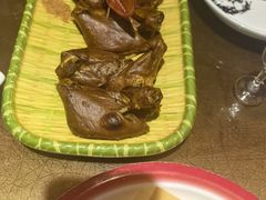-东口码头·烧鸽子·鱼头泡饼·地方菜(金鹰悦城店)