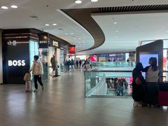 -东荟城名店仓