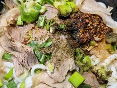 -陈记贵州遵义羊肉粉·酸汤鱼(法华镇路店)