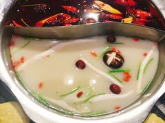 -三人行骨头王火锅(长寿店)