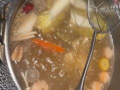 -左庭右院鲜牛肉火锅(金山万达店)
