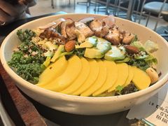 牛油果芒果鸡胸肉能量沙拉-卡朋西餐(宝安大仟里店)