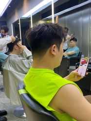 -不迫先生专业男士剪发