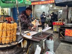-球场热干面老店