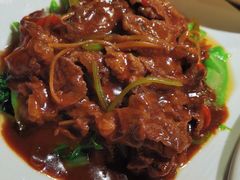 芥兰炒牛肉-潮人姐妹轩(海宁路店)