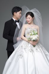 -雪中彩影婚纱摄影·微光艺术中心