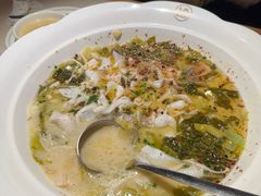 -江渔儿酸菜鱼专门店(明珠广场店)