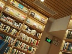 -猫的天空之城概念书店(景德镇陶溪川店)