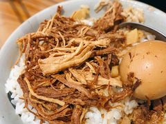 -红猪卤肉饭(大西洋美食城店)