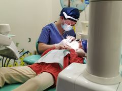 -岳辰齿科(浦东长泰店)