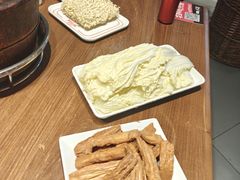-阿润打边炉·鲜切鸡煲(华漕店)