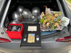 -上海星瀚奔驰4S店(红柳路店)