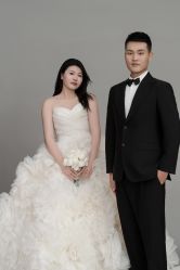 -雪中彩影婚纱摄影·微光艺术中心