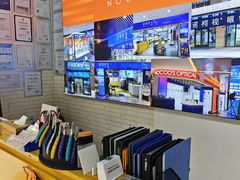 -诺柯视眼镜-蔡司依视路官方工厂店(淞南一店)
