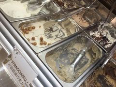 -VENCHI 闻绮(上海佛罗伦萨小镇店)