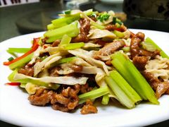 野山菌炒肉丝-西大酒店