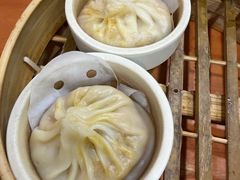 -莱莱小笼·乔艾