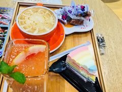 -藏猫猫咖啡主题馆(中央大道店)