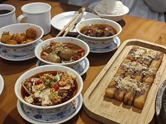 -炉小二铜锅牛蛙•川湘菜(三里屯店)