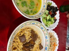 -金杨拉面王小吃面馆·牛三宝面·红烧牛肉粉