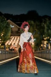 -烟雨江南汉服体验馆