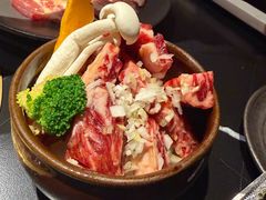 -山川小町·极番烧肉(新地假日广场店)