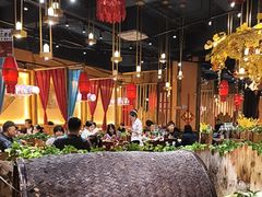 -老滇山寨•云南特色菜•地方菜•民族风情歌舞表演(金碧店)