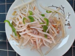 芦苇根炒肉丝-梦缘水乡·湖景餐厅