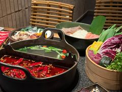 -三出山火锅(南京万象天地店)