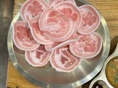 -韩景台烤肉(八大处店)