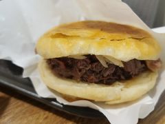-闫家驴肉老店(华电一校店)