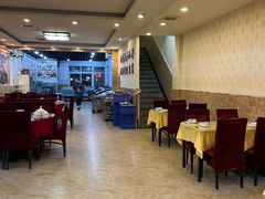 -鑫渔港海鲜本地菜·山海关浑锅(东戴河店)