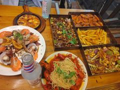 -老东镇啤酒屋海鲜加工·蒸汽海鲜·海鲜烧烤(台东店)