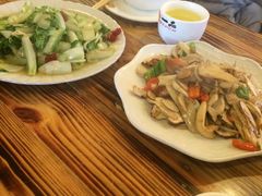 -小锅巴纳西餐厅