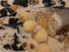 -RUXU入续糖水铺与包(卓悦中心店)