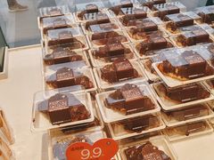 -爱达乐面包生日蛋糕(旭海时代广场店)