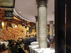 -八府香鸭·啫啫煲(华山路店)