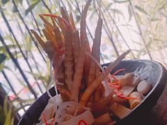 -湊湊火锅·茶憩(新中关购物中心店)