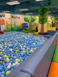 -莫莉幻想儿童乐园(武汉保利广场店)