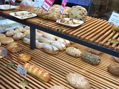 -焙丽拾光(麦凯乐直营店)