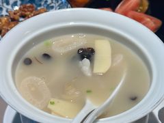 荣记花胶黄鱼羹-荣轩(新荣记环球金融中心店)
