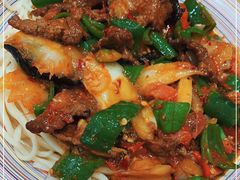 -歹歹的加个面过油肉拌面